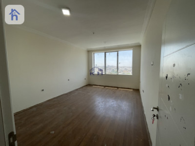 Spacious 3-Bedroom Apartment in Zaniary Towers Image 6