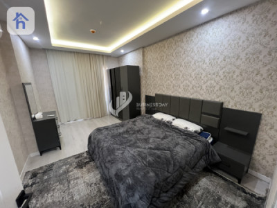 Fully Furnished Apartment in Queen Tower Image 4