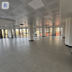 Spacious Office with Kitchen Image 4