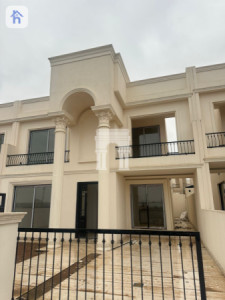 Spacious Family Home, Modern Design image 1