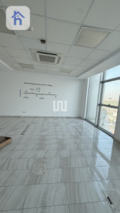 Spacious office with kitchen image 8