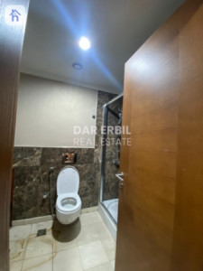 Modern 4 Bedroom Apartment image 10