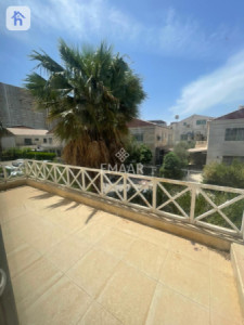 Spacious House in English Village Image 15