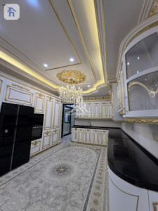 Luxurious Villa with Multiple Rooms image 6