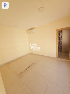 Bright and Spacious 7th Floor Apartment Image 10