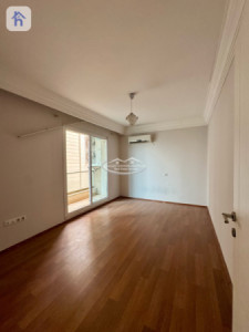 Spacious Apartment in New Eskan image 2