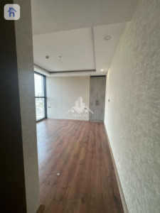 Luxurious Apartment in Prime Location Image 14