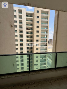 Cozy 1 Bedroom Apartment in MNW Towers Image 6