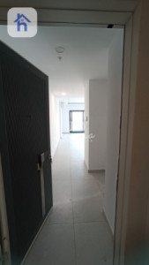 Spacious 2 BR Apartment Image 7