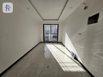 Spacious House with 3 Bedrooms Image 9