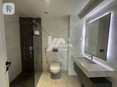 Boulevard Apartment with Terrace Image 10