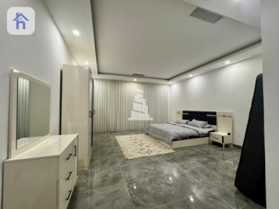 منزل مؤثث واسع للبيع صورة 14