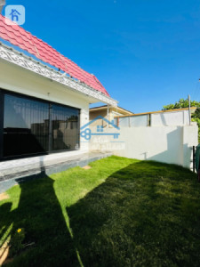 One Floor House image 2