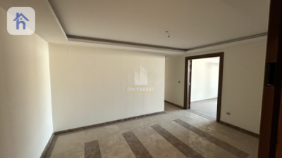 Luxurious 6 Bedroom Apartment for Sale image 2