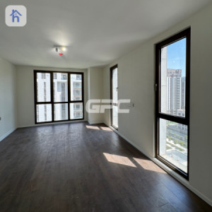 Spacious Apartment in Prime Location image 1