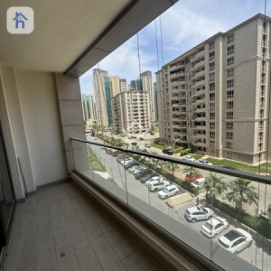 2-Bedroom Apartment in Prime Location image 2