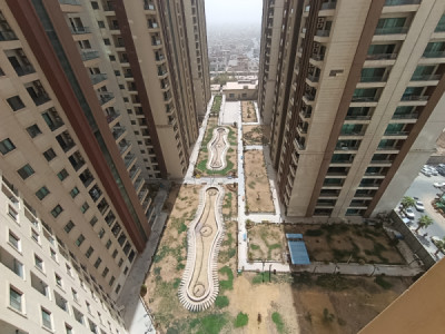 Modern One Bedroom Apartment in High Floor image 2