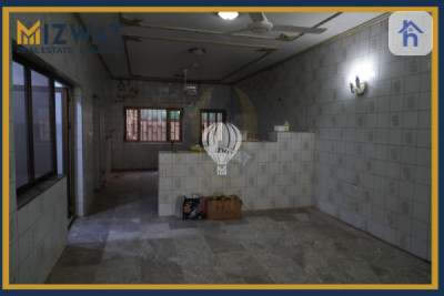 منزل تجاري فسيح في الدورة صورة 4