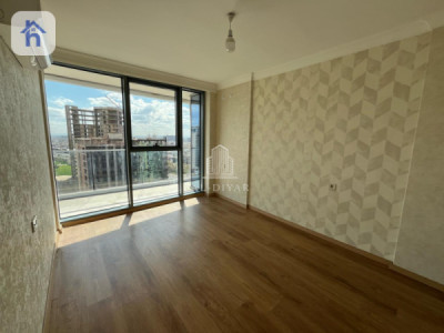 Cozy One-Bedroom Apartment Image 3