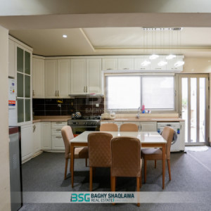 Spacious Family Home Image 9
