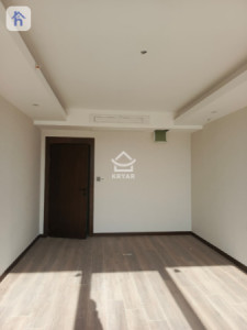 Modern Apartment Image 10