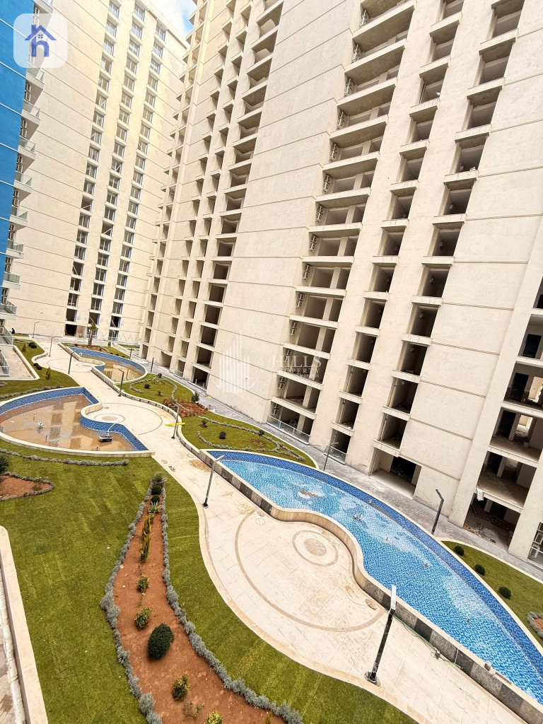 18th Floor Apartment