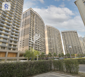 Furnished Studio in Empire Pearl Towers image 6