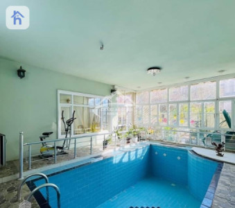 Spacious Family Home in Hawlery Nwe Image 3