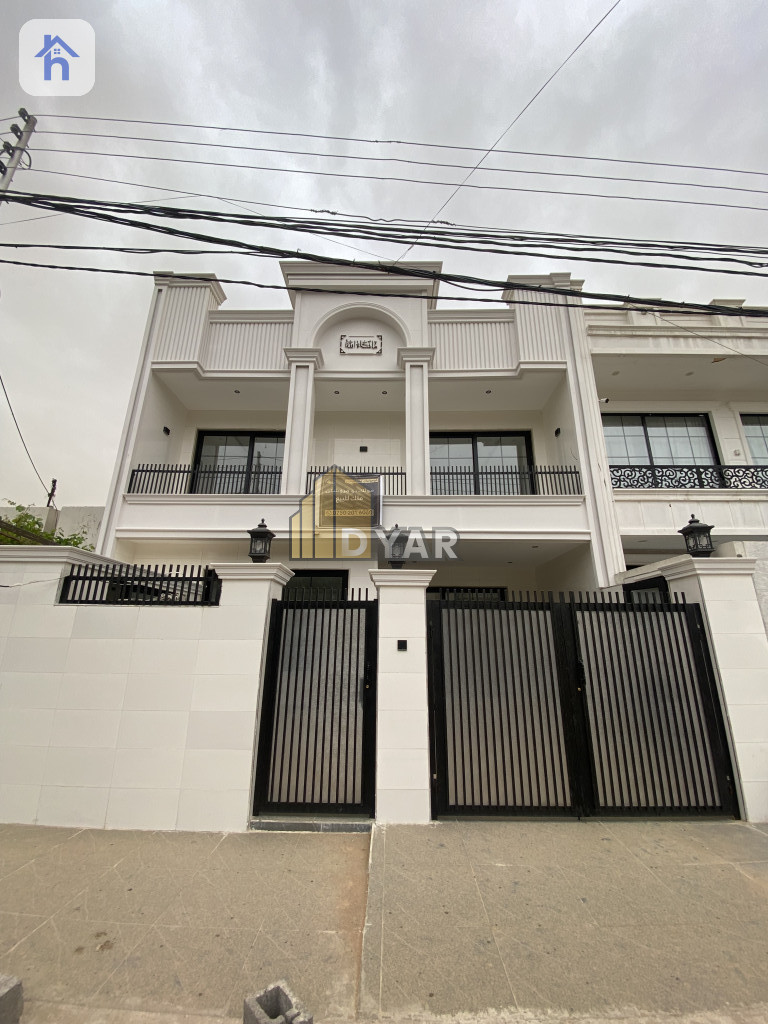 Modern 6-Bedroom House in Eskan