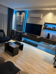 Modern Apartment image 2