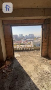 Contemporary Residence in Prime Location Image 5