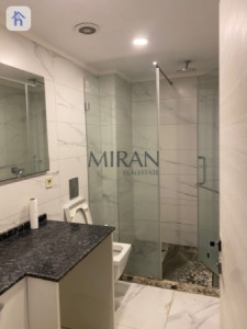 Studio Apartment in Star Towers Resim 5