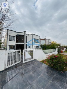 Large 5-bedroom house in Ganjan image 2