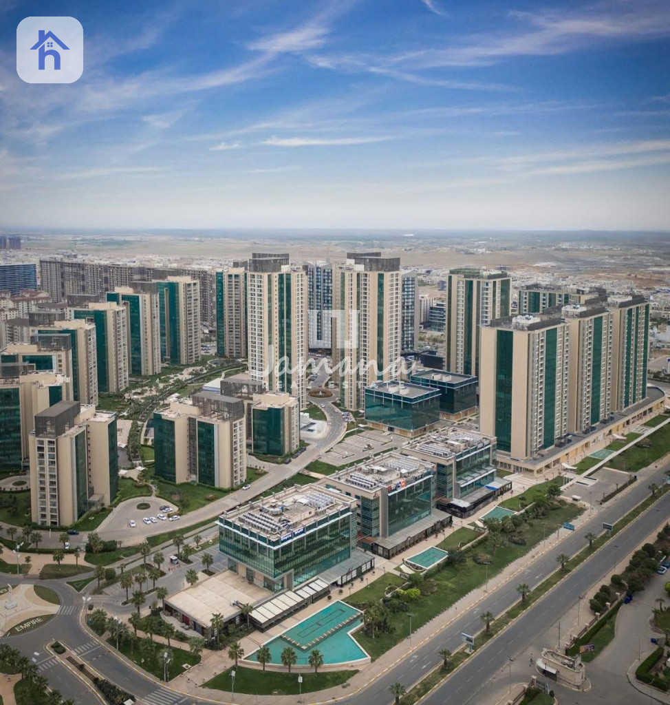 Spacious Apartment in Empire Wings