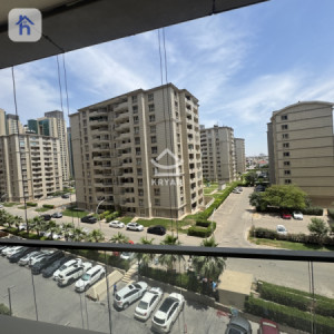 2-Bedroom Apartment in Prime Location image 1