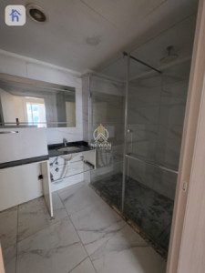 Modern Apartment image 7