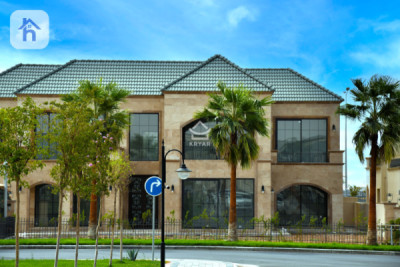 Luxury House image 2