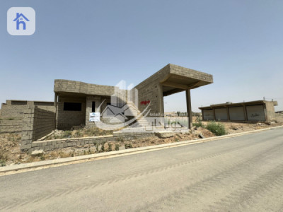 مبنى تجاري مع 6 محلات image 2