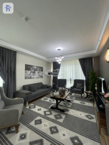 Modern 2-Bed Apartment in Empire Wings image 2