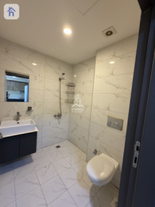 Stylish 1-Bedroom Apartment Available for Investment image 9