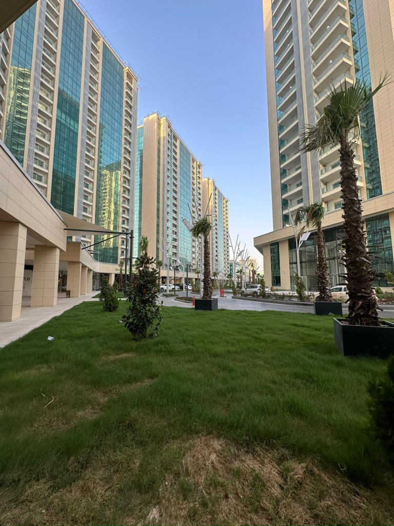Modern 2-Bedroom Apartment in Empire Square