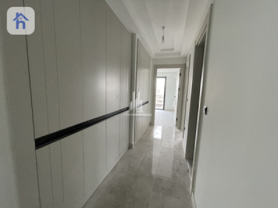 Elegant apartment in prime location image 2