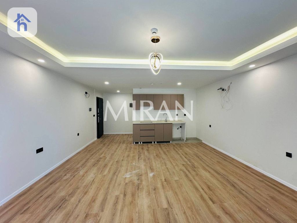 شقة بواجهة داخلیة