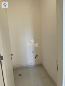 Modern One-Bedroom Apartment image 7