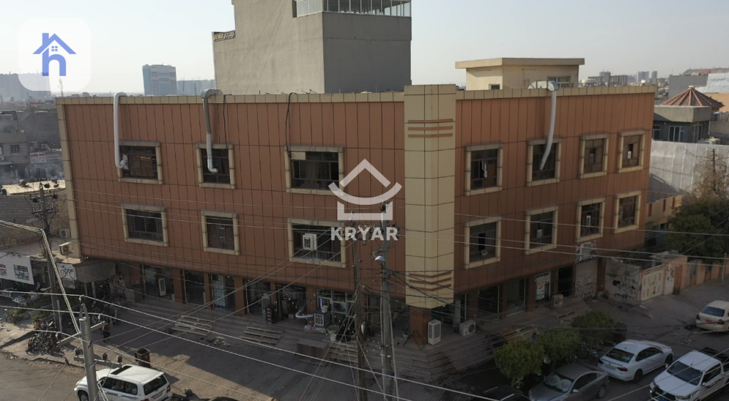 Commercial Building (450m²)