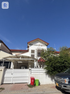 Spacious House in Italian Village image 1