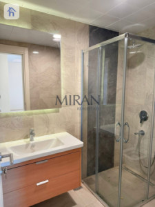 Spacious apartment with great views Image 11