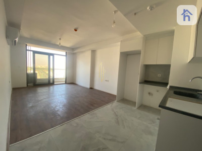 Luxurious Studio Apartment in Empire Pearl Towers image 1