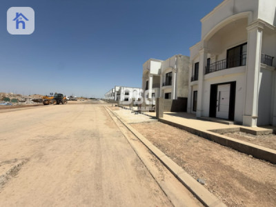 Spacious Commercial House in Davos City image 2