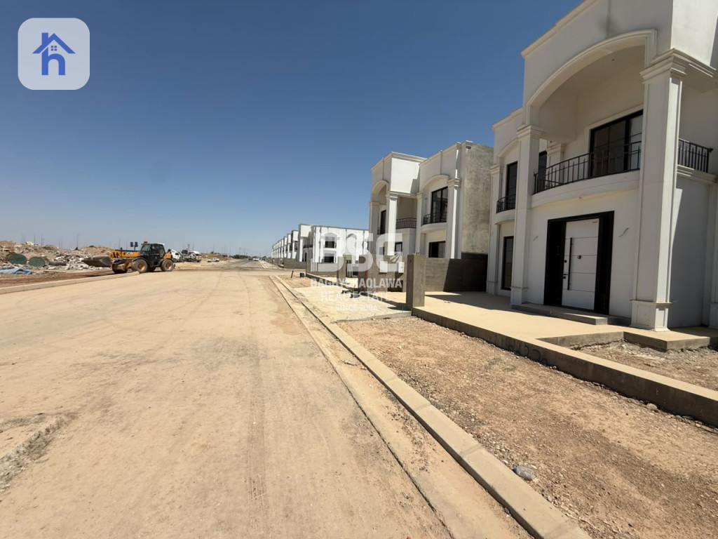 Spacious Commercial House in Davos City Image 2